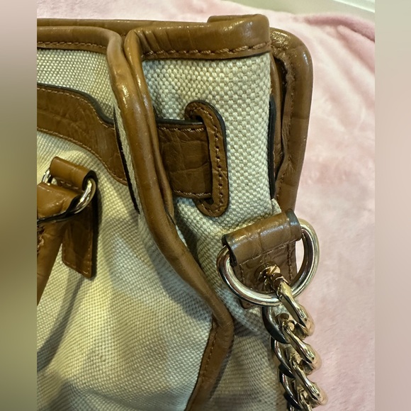 Michael Kors Tan and Cream Bag - Picture 15 of 16